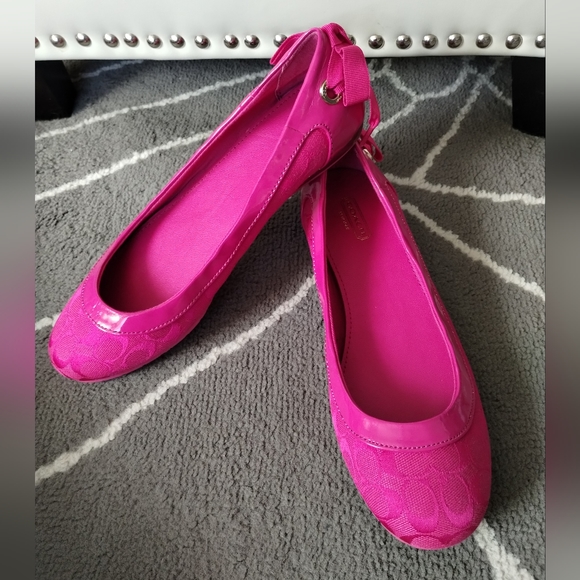 Coach Ronda Fuchsia Logo Ballet Flats EUC - Picture 4 of 14